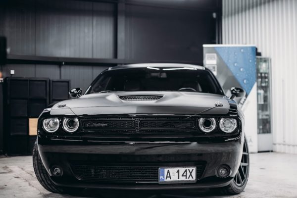 Dodge challanger TA nakładanie powłoki elastomerowej