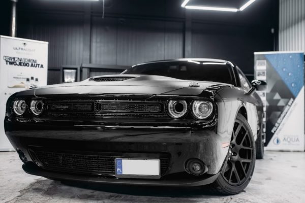 Dodge challanger TA nakładanie powłoki elastomerowej